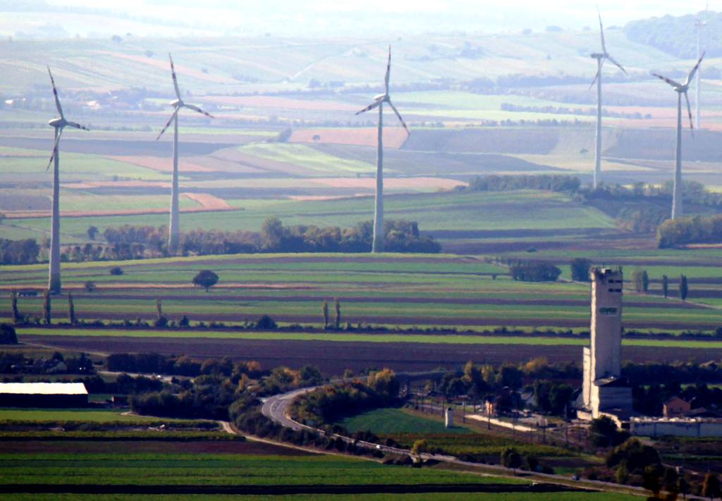 Veterné elektrárne môžu vyrásť aj na juhu Slovenska, úrady posudzujú dva zámery